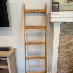Wood Blanket Ladder
